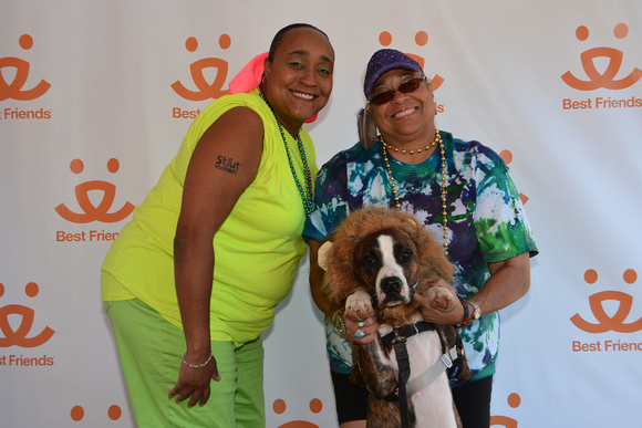 Zsara Hamlin, her daughter, and her adopted RORR dog, Saint